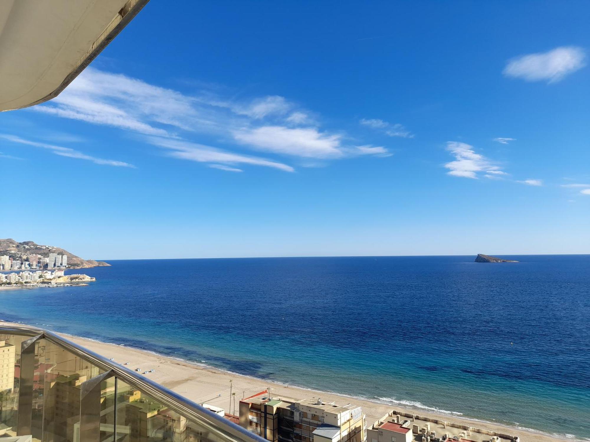 Sunset Cliffs Sea View Apartments 14 Floor Бенидорм Экстерьер фото