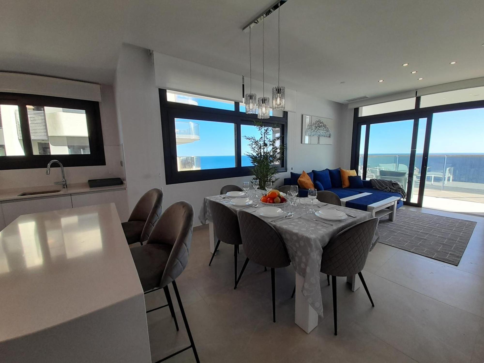 Sunset Cliffs Sea View Apartments 14 Floor Бенидорм Экстерьер фото