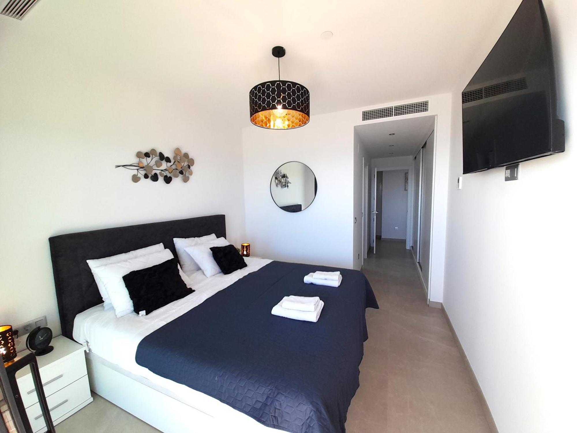 Sunset Cliffs Sea View Apartments 14 Floor Бенидорм Экстерьер фото