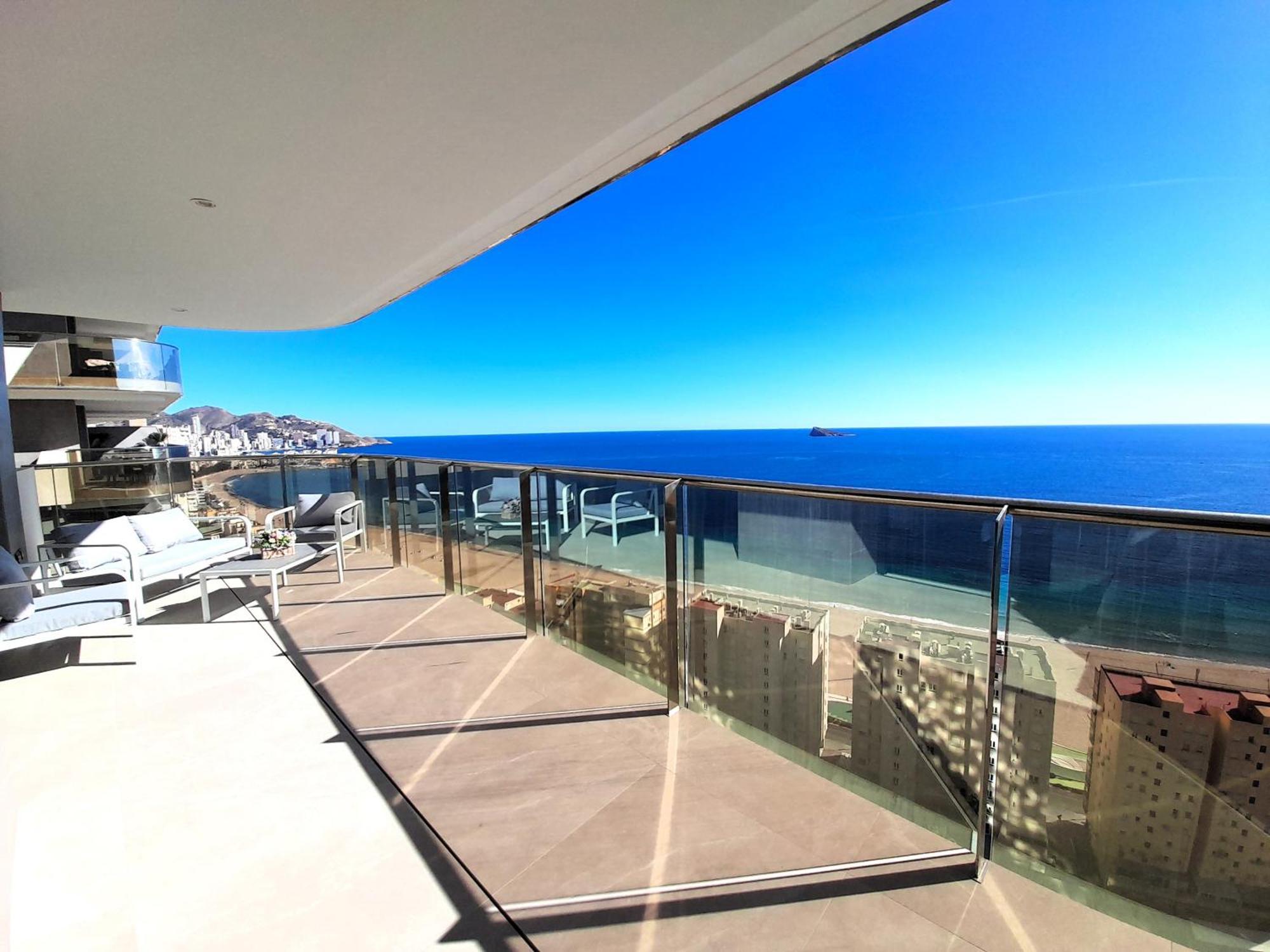 Sunset Cliffs Sea View Apartments 14 Floor Бенидорм Экстерьер фото