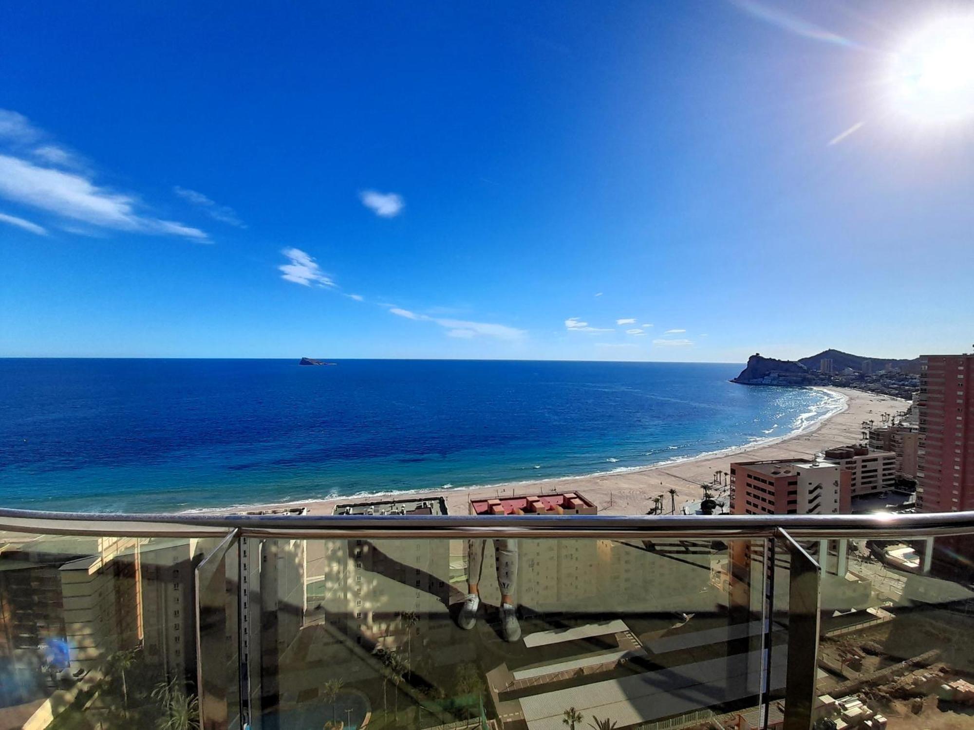 Sunset Cliffs Sea View Apartments 14 Floor Бенидорм Экстерьер фото