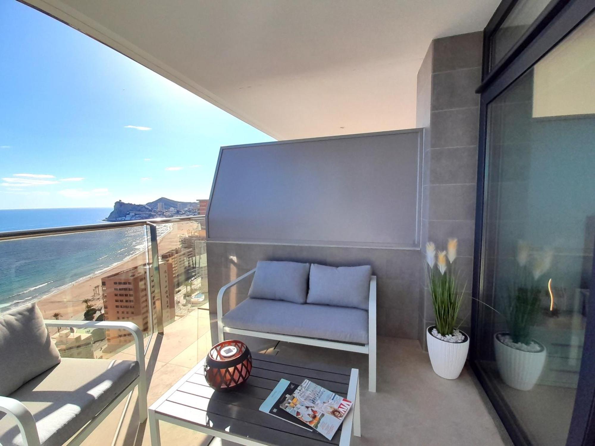Sunset Cliffs Sea View Apartments 14 Floor Бенидорм Экстерьер фото