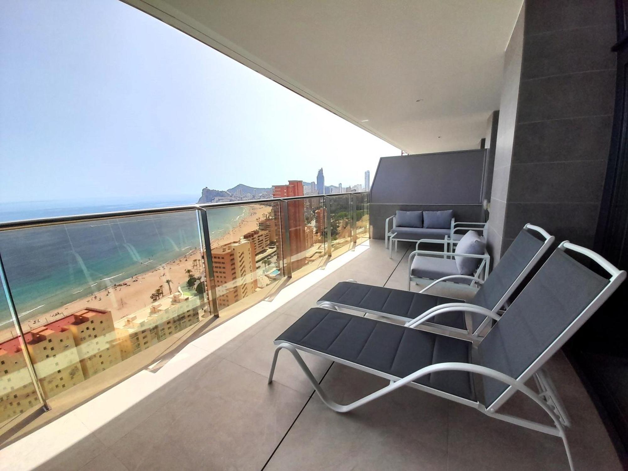 Sunset Cliffs Sea View Apartments 14 Floor Бенидорм Экстерьер фото
